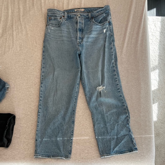 Levi’s Ribcage Straight Ankle Jean - Picture 1 of 3